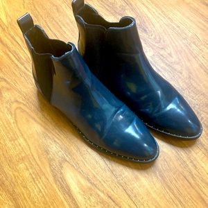 ZARA Navy Blue, slip on, patent leather, ankle boots. Size US 7.5, EU 38